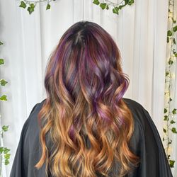 Ella & Oz Salon - Fun colors by Jessica