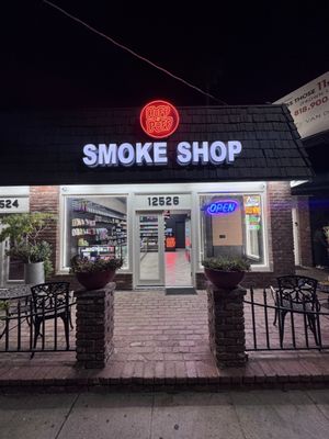 snus vape shop SWAG All White Snus Nicotine Pouches | Vape Here Store Dubai main image 0