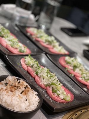 Ishoni Yakiniku by null