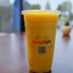 Goodlyfe Smoothie - Peachy Mango Smoothie