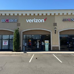 Exterior photo of Verizon - Woodland, California Exterior photo of Verizon - Woodland, California