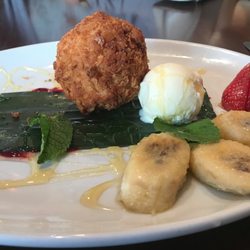 Art Kitchen - Dessert: Deep Fried Ice Cream (£6)