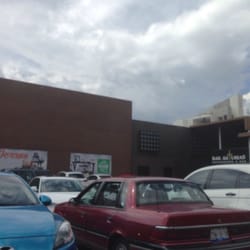 Isla de Angelópolis - El estacionamiento es gratuito