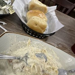 Chicken Alfredo and rolls Chicken Alfredo and rolls