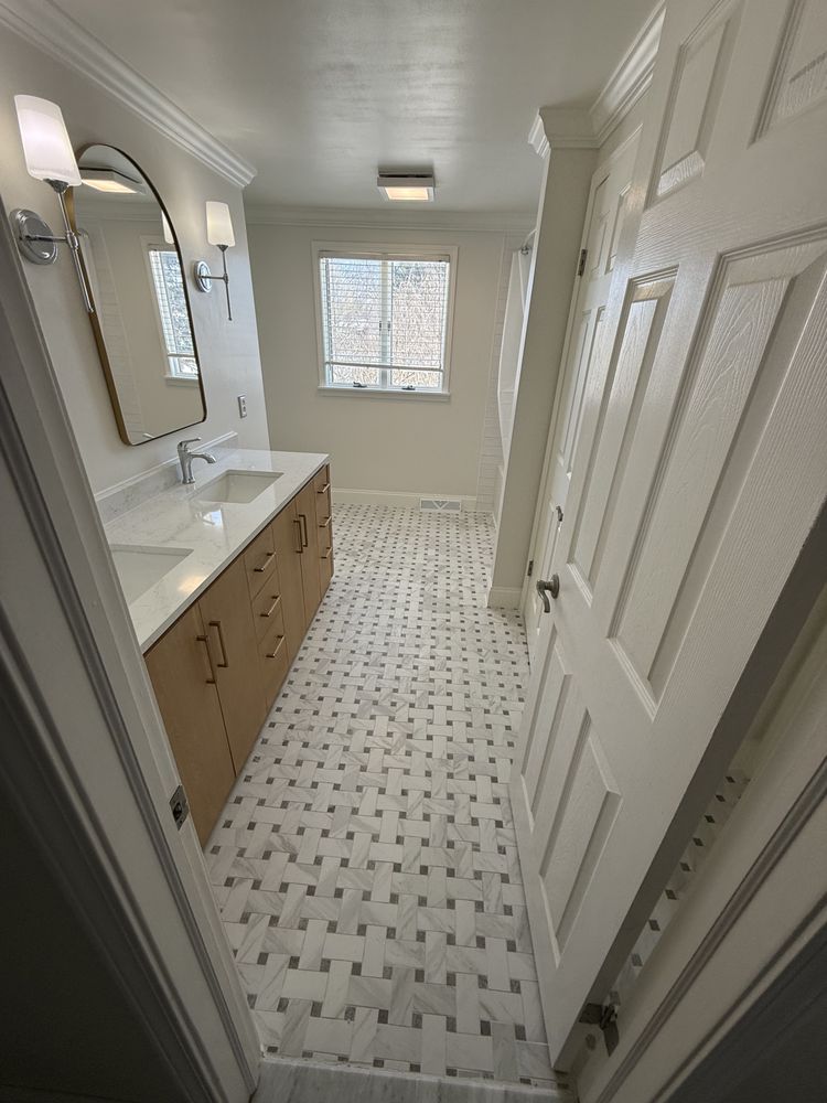 Slide of Handy Help Experts