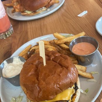 Alcove - Smash burger and Cod fish sandwich - Venues & Event Spaces Near Me - Cincinnati, Ohio