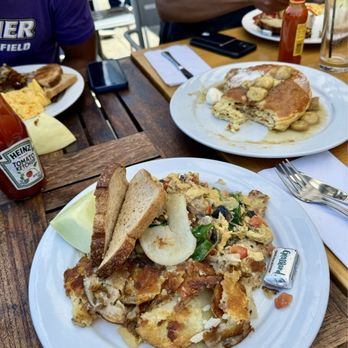 Metro Cafe - Country Scramble, 3 Sauteed Banana House Special Pancake - New American Near Me - Culver City, California Metro Cafe - Country Scramble, 3 Sauteed Banana House Special Pancake - New American Near Me - Culver City, California