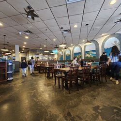Elizabeth's Pizza Italian Restaurant - Inside