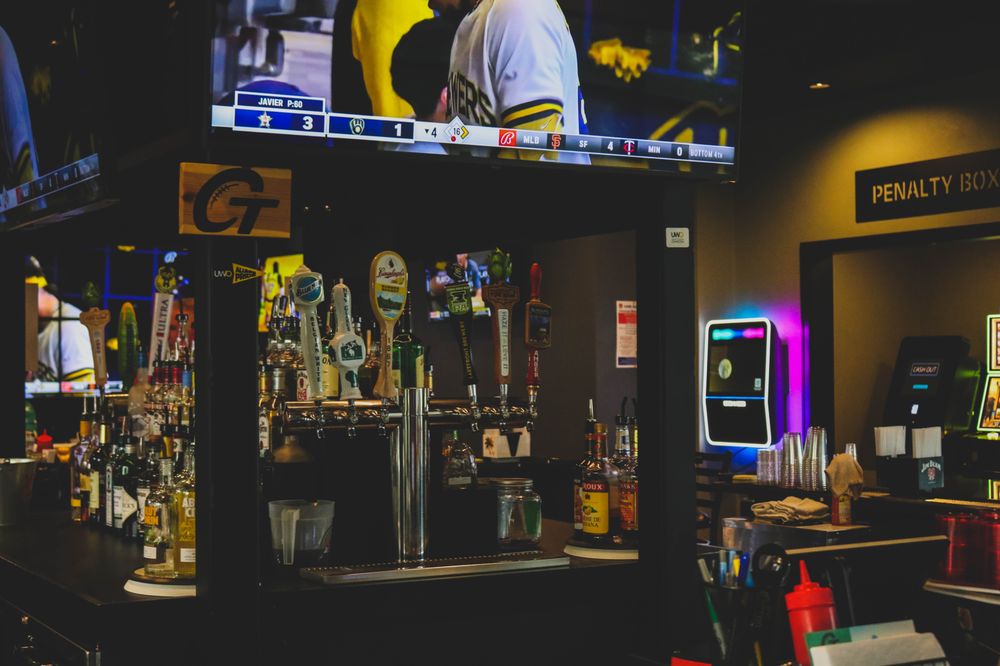 Game Time Sports Bar Logo