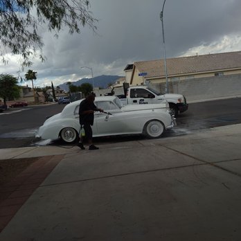 Aloha Mobile Detail - Tony starting the job! - Auto Detailing Near Me Aloha Mobile Detail - Tony starting the job! - Auto Detailing Near Me