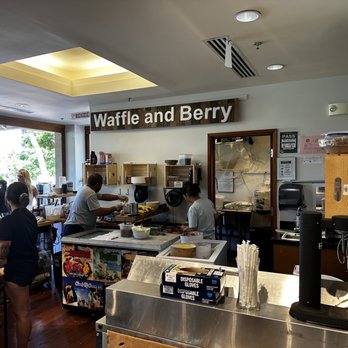 Waffle and Berry - Store front - Waffles Near Me - Honolulu, Hawaii