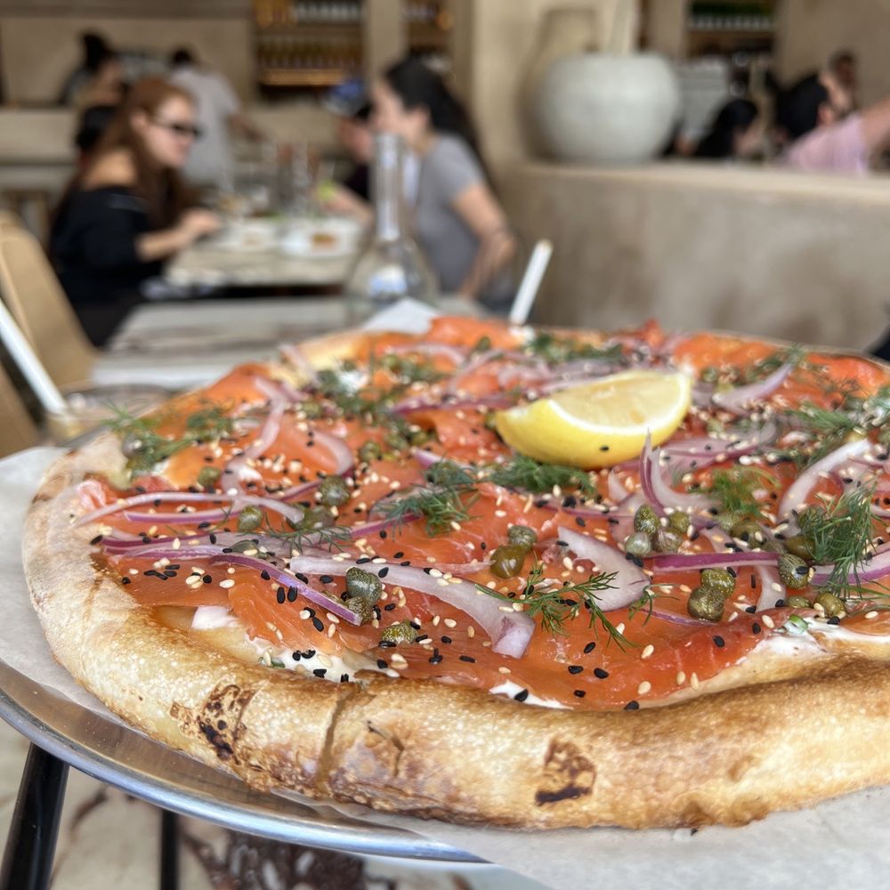 Great White - Cafes Near Me - Los Angeles, California Great White - Cafes Near Me - Los Angeles, California
