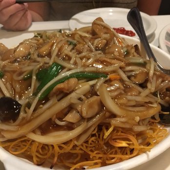 Shooting Star Cafe - Chicken Crispy Chow Mein - Desserts Near Me - Oakland, California Shooting Star Cafe - Chicken Crispy Chow Mein - Desserts Near Me - Oakland, California