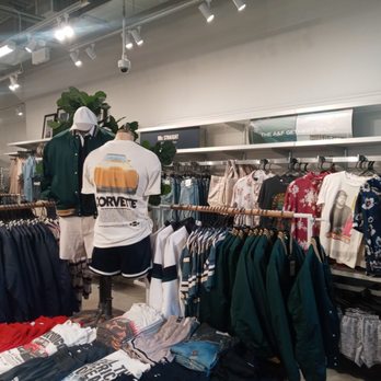 Abercrombie & Fitch - Men's Clothing Near Me - Chicago, Illinois Abercrombie & Fitch - Men's Clothing Near Me - Chicago, Illinois