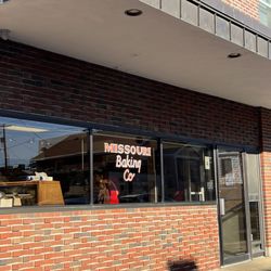 Missouri Baking Company - Get there early!