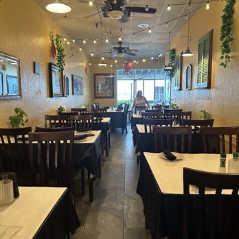 Al & Stella - Inside restaurant - Italian Near Me - Clearwater Beach, Florida Al & Stella - Inside restaurant - Italian Near Me - Clearwater Beach, Florida