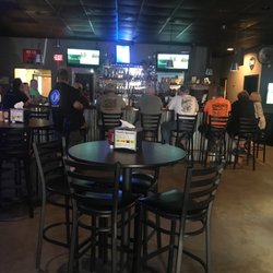 Doodles Billiards - Bar area