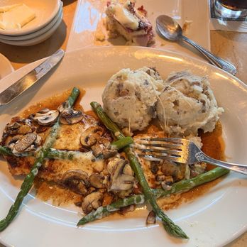 The Cheesecake Factory - Chicken Madeira - American Near Me - Roseville, California