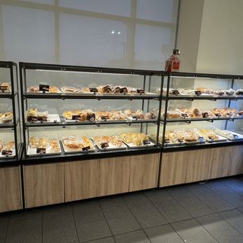 85°C Bakery Cafe-Daly City - Inside - Coffee & Tea Near Me - Daly City, California 85°C Bakery Cafe-Daly City - Inside - Coffee & Tea Near Me - Daly City, California