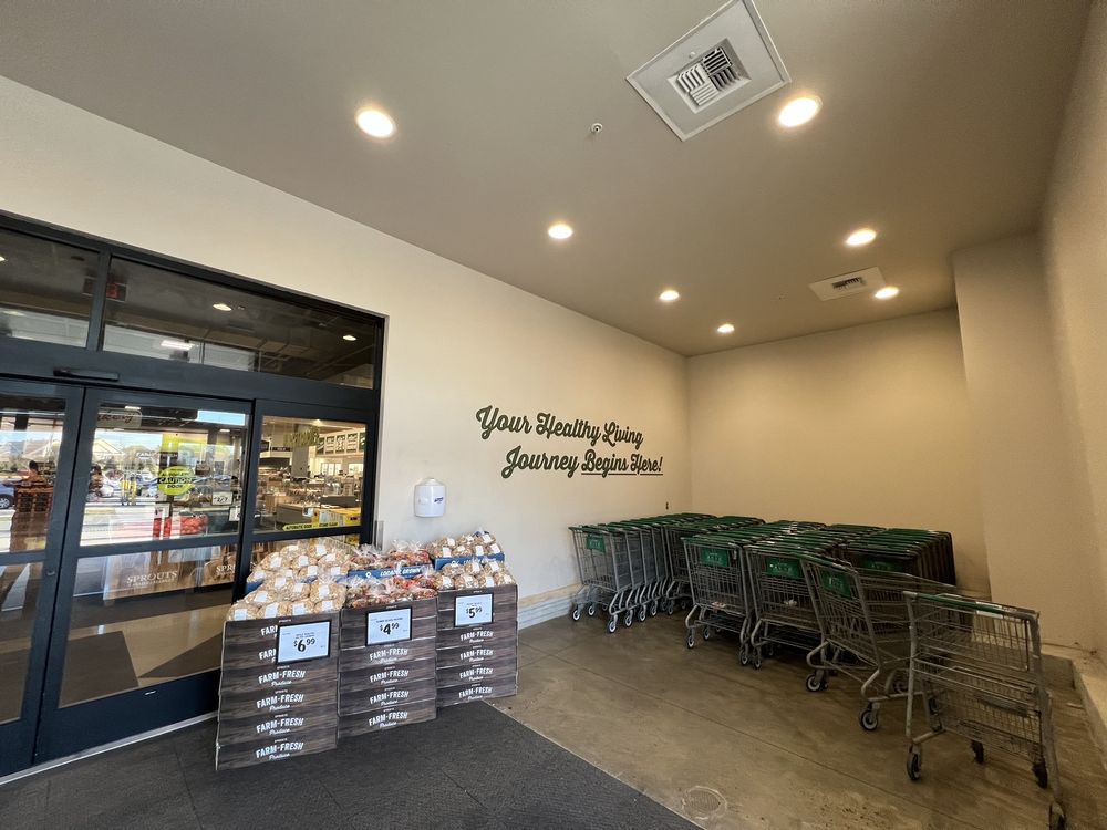 SPROUTS FARMERS MARKET Updated September 2024 61 Photos & 31