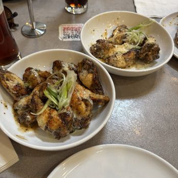 3 Sons Brewing - Doshi and garlic parm wings - Breweries Near Me - Dania Beach, Florida