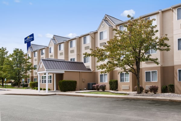 Microtel Inn & Suites by Wyndham Louisville East by null