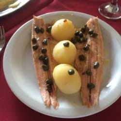 Fritz Restaurante - Trouts with capers and potatoes