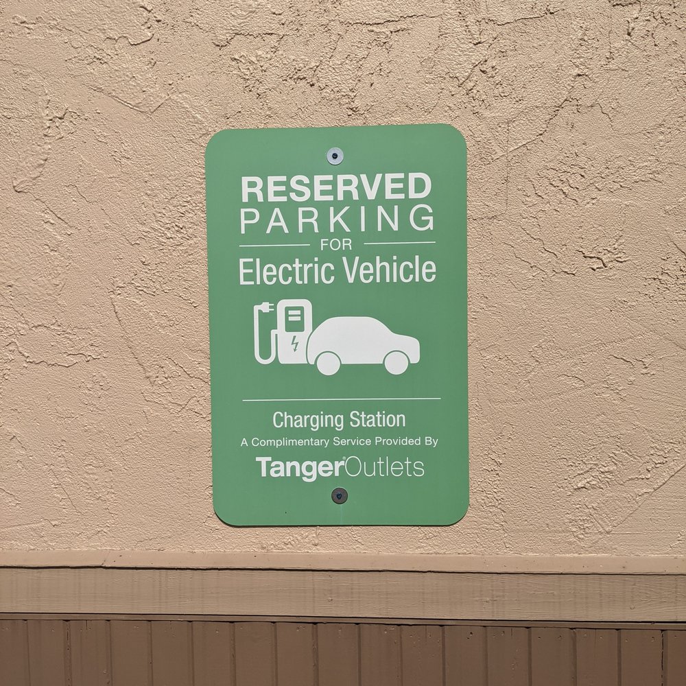 ChargePoint - ChargePoint in the Tanger Outlet, Blowing Rock - EV Charging Stations Near Me - Blowing Rock, North Carolina ChargePoint - ChargePoint in the Tanger Outlet, Blowing Rock - EV Charging Stations Near Me - Blowing Rock, North Carolina