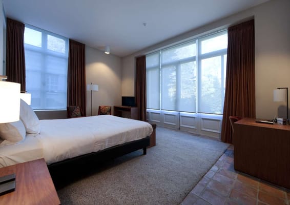 Hotel Messeyne by null