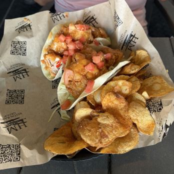 Dixie Fish Company - Boom boom Mahi - Seafood Near Me - Fort Myers Beach, Florida