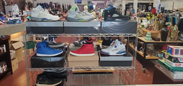 Beacon House Thrift Shop - Long Beach by null