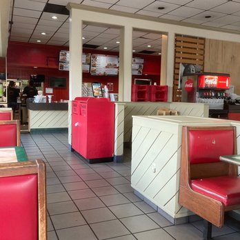 Fazoli's - Busy drive thru but no one inside. 7pm Thursday. - Italian Near Me - Columbia, South Carolina Fazoli's - Busy drive thru but no one inside. 7pm Thursday. - Italian Near Me - Columbia, South Carolina