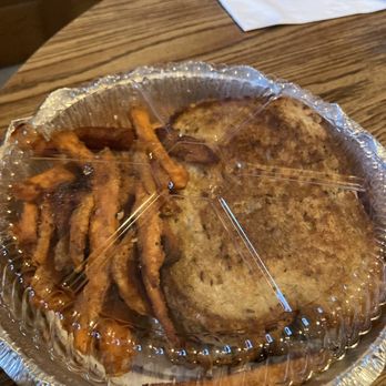 Mike & Pop's Bistro & Tavern - Reuben with sweet potato fries - New American Near Me - Buffalo, New York Mike & Pop's Bistro & Tavern - Reuben with sweet potato fries - New American Near Me - Buffalo, New York