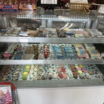 Oliver's Emporium - Awesome doggie bakery section. - Pet Stores Near Me - Big Bear Lake, California