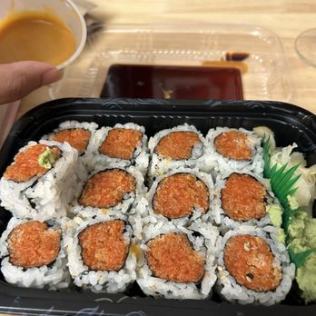 Mito Hibachi - Spicy Tuna Roll - Japanese Near Me - Yonkers, New York Mito Hibachi - Spicy Tuna Roll - Japanese Near Me - Yonkers, New York