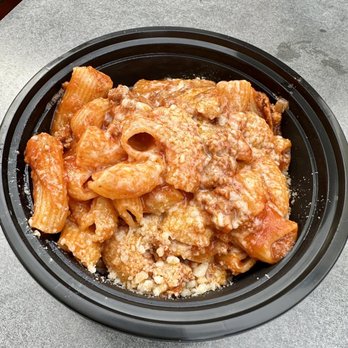 De Nunno - Ragu Alla Bolognese Rigatoni - Italian Near Me - San Diego, California De Nunno - Ragu Alla Bolognese Rigatoni - Italian Near Me - San Diego, California