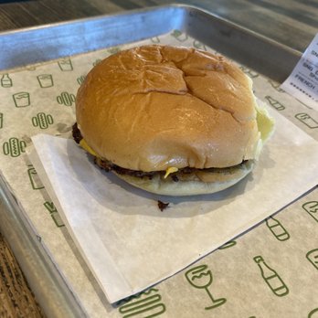Shake Shack Winter Park - Shack burger minus the lettuce and tomato - Burgers Near Me - Winter Park, Florida Shake Shack Winter Park - Shack burger minus the lettuce and tomato - Burgers Near Me - Winter Park, Florida