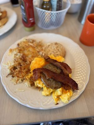 Avgo Breakfast and Lunch by null