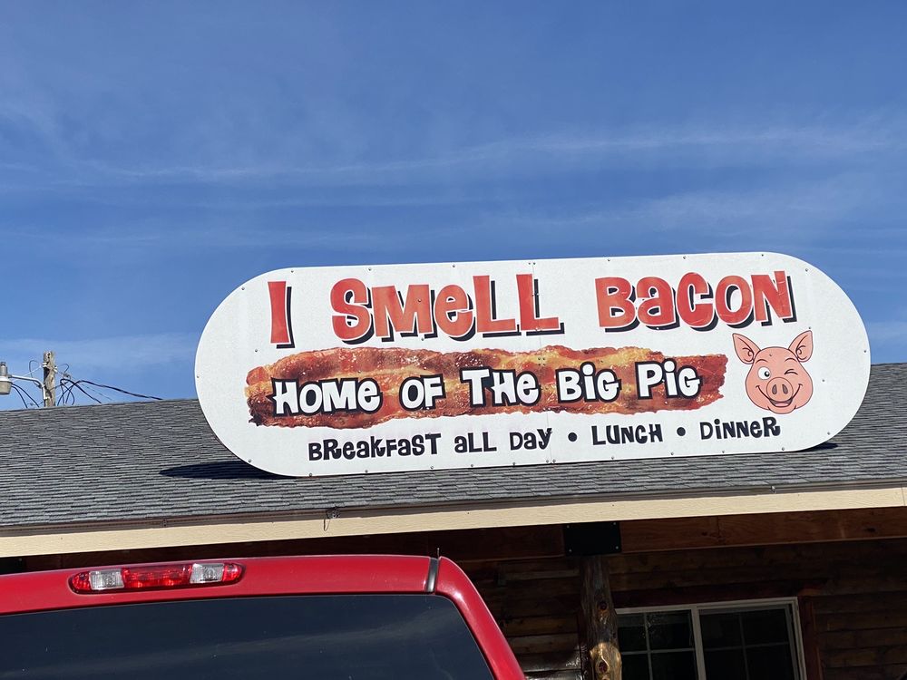 I Smell Bacon Logo