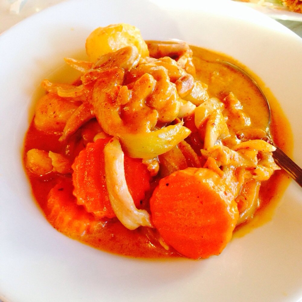 Siam Square - Chicken Mussaman Curry - Thai Near Me - Honolulu, Hawaii Siam Square - Chicken Mussaman Curry - Thai Near Me - Honolulu, Hawaii