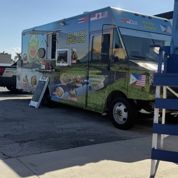 Elvie's Asian Bistro - Truck - Asian Fusion Near Me - Indialantic, Florida Elvie's Asian Bistro - Truck - Asian Fusion Near Me - Indialantic, Florida