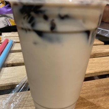 Dragonfly Tea Bar - Honey milk tea with a green tea base, light ice, & grass jelly - Bubble Tea Near Me - Orange, California Dragonfly Tea Bar - Honey milk tea with a green tea base, light ice, & grass jelly - Bubble Tea Near Me - Orange, California