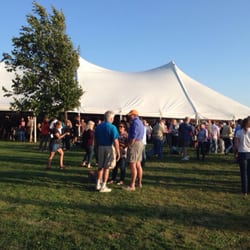 Sportsmen's free concert to launch an Americana music foundation.