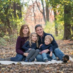 Marena Beck Photography - a family of four in the fall in chicago