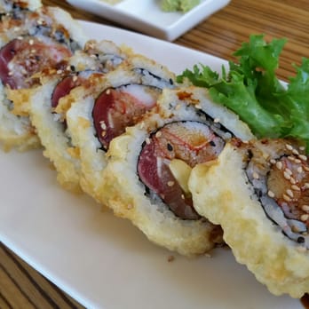 Sushi Dan - Las Vegas Roll! (4 types of fish w/ crabmeat, avocados, cream cheese, deep fried with Eel sauce ) - Sushi Bars Near Me - Studio City, California Sushi Dan - Las Vegas Roll! (4 types of fish w/ crabmeat, avocados, cream cheese, deep fried with Eel sauce ) - Sushi Bars Near Me - Studio City, California