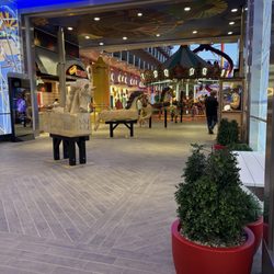 Royal Carribean Cruise Line - Boardwalk