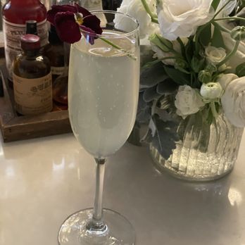 Festivál Cafe - Elderflower 75 - Cocktail Bars Near Me - New York, New York
