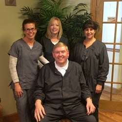Larry Barnett, DDS