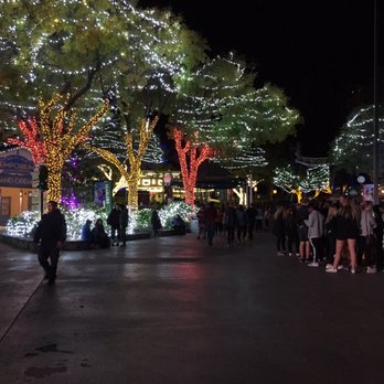 Holiday In The Park - Festivals Near Me - Valencia, California