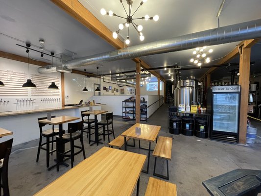 Ladd & Lass Brewing by null